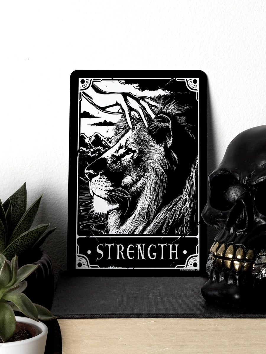 Deadly Tarot - Strength Greet Tin Card
