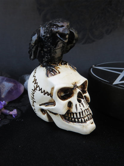 Alchemy Miniature Collectables - Raven Skull