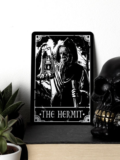 Deadly Tarot - The Hermit Greet Tin Card