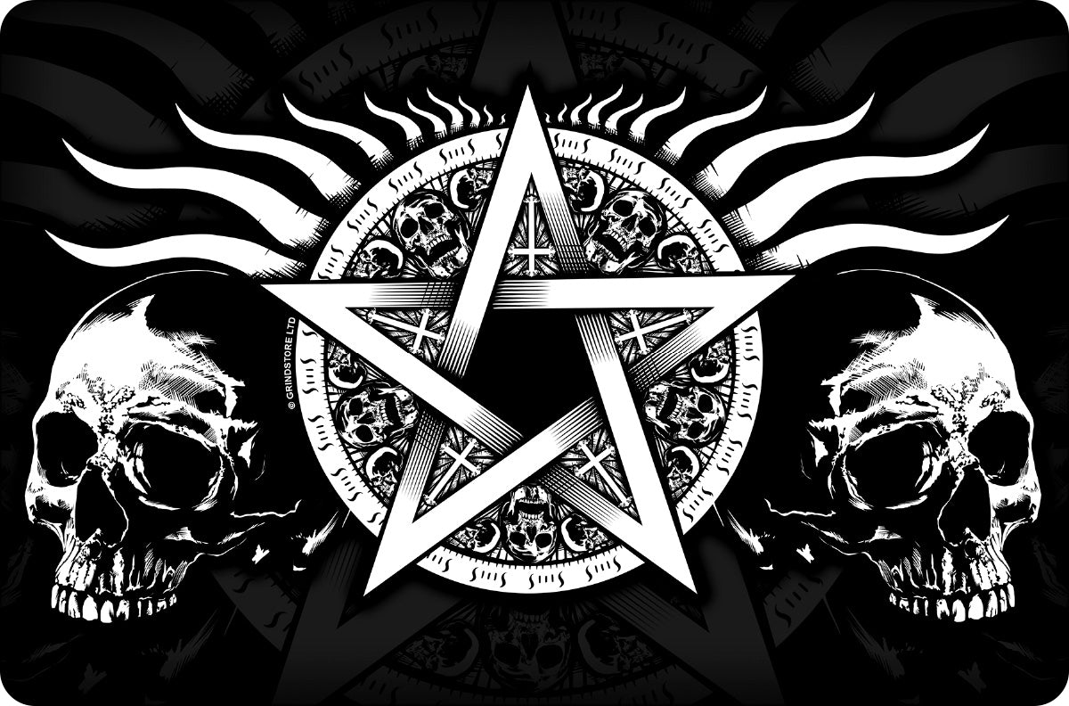 Skull Pentagram Greet Tin Card