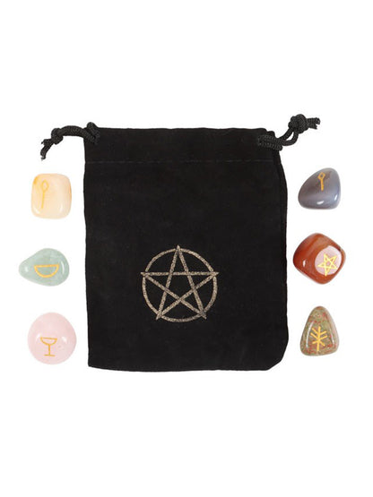 The Witches Guide to Crystals Gift Set